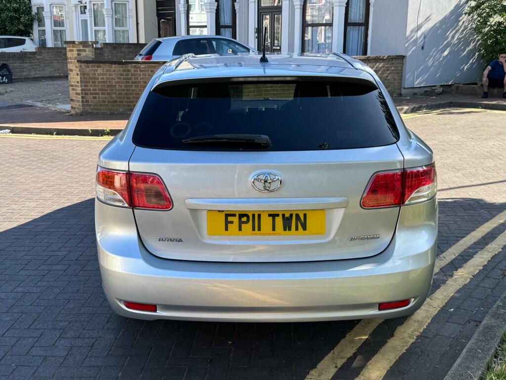 Toyota Avensis 1.8 V-matic Tr Tourer Euro 5 Silver #5