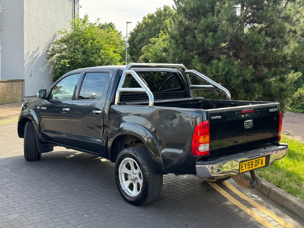 Toyota HILUX Hl3 Black #4