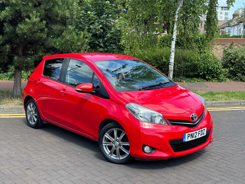 Toyota Yaris 1.33 Dual Vvt-i Sr Euro 5 Red