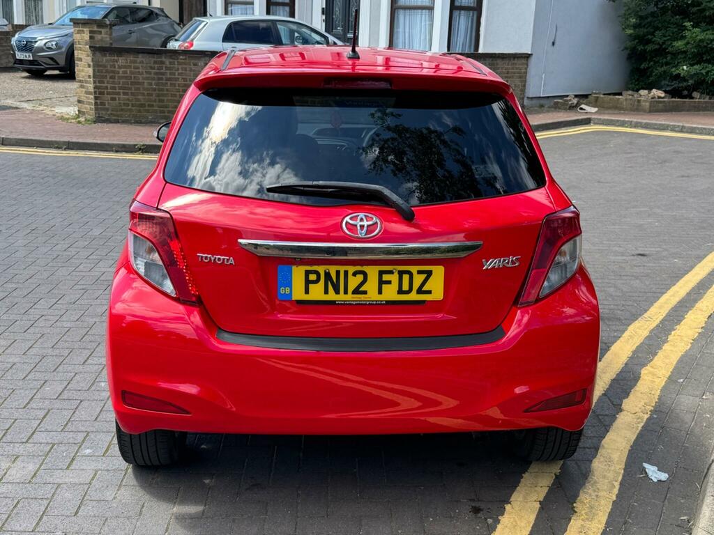Toyota Yaris 1.33 Dual Vvt-i Sr Euro 5 Red #4