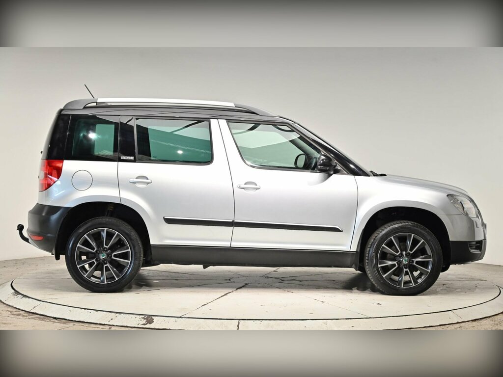 Skoda Yeti 2.0 Tdi Adventure 4Wd Euro 5 Silver #4