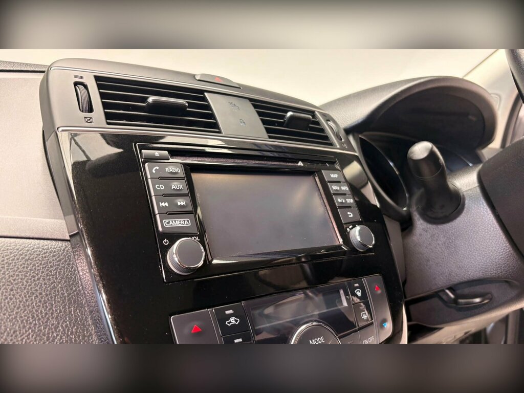 Nissan Pulsar Hatchback Grey #90
