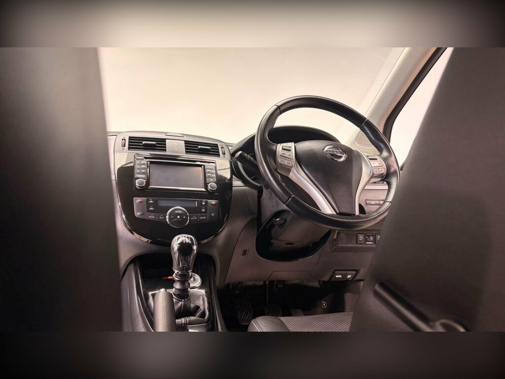 Nissan Pulsar Hatchback Grey #87