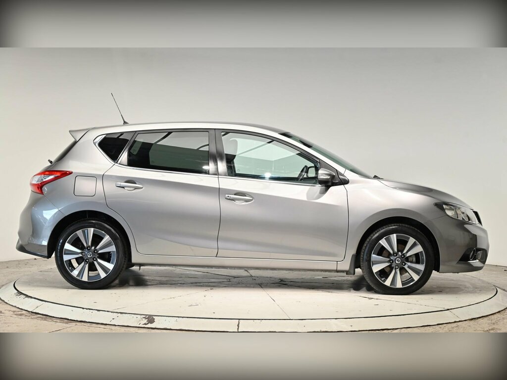 Nissan Pulsar Hatchback Grey #38