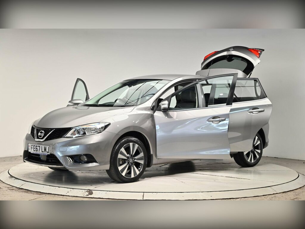 Nissan Pulsar Hatchback Grey #52
