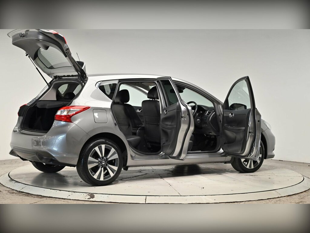 Nissan Pulsar Hatchback Grey #71