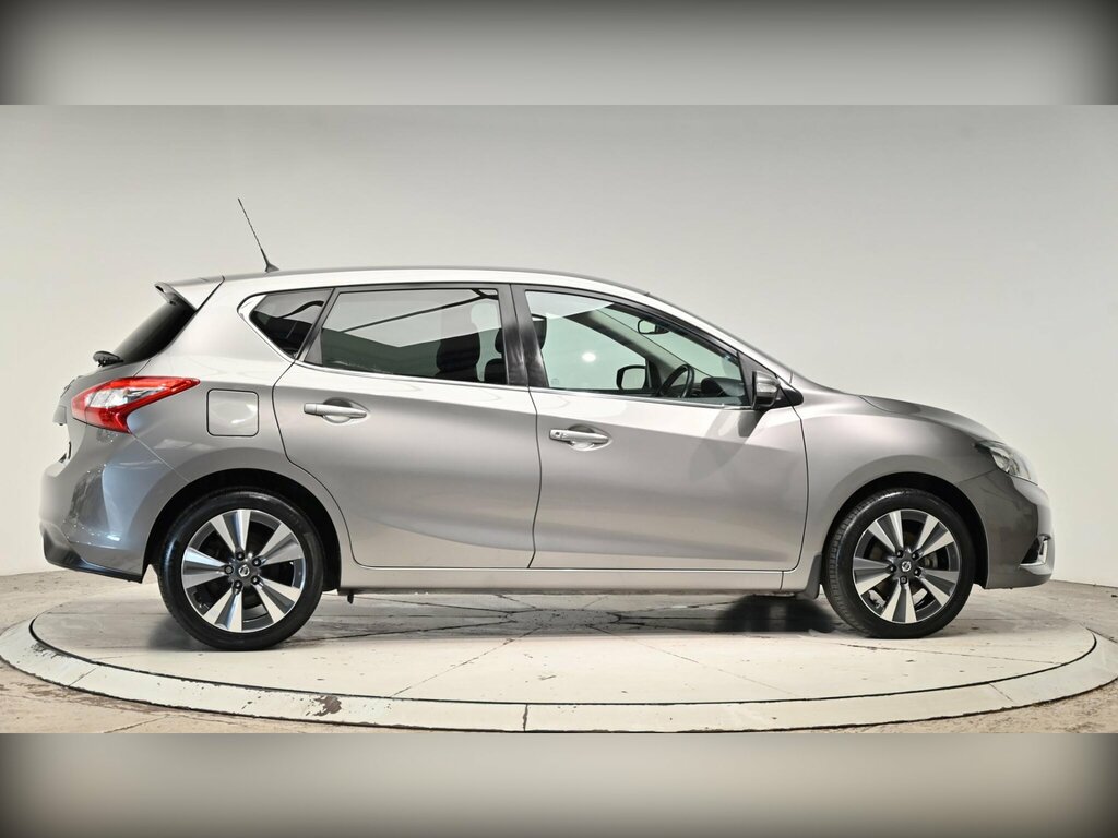 Nissan Pulsar Hatchback Grey #37