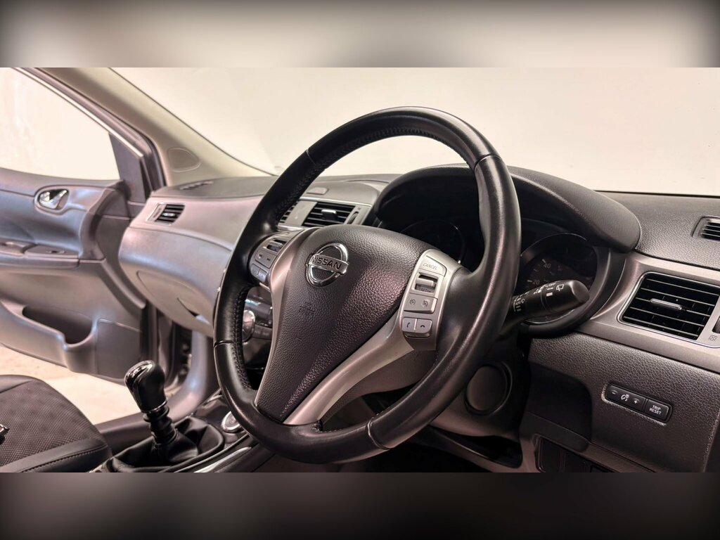 Nissan Pulsar Hatchback Grey #92