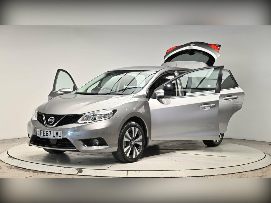Nissan Pulsar Hatchback Grey #51