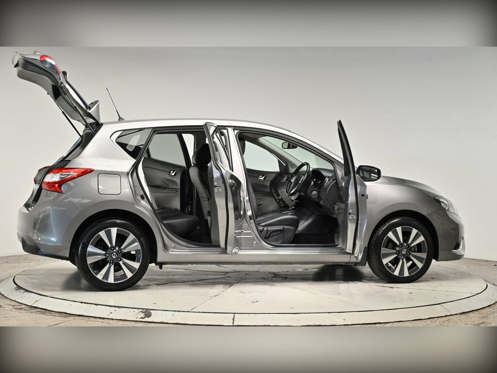 Nissan Pulsar Hatchback Grey #73
