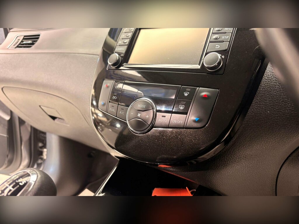Nissan Pulsar Hatchback Grey #93