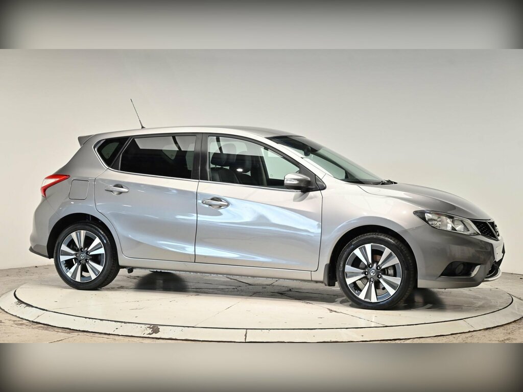 Nissan Pulsar Hatchback Grey #40