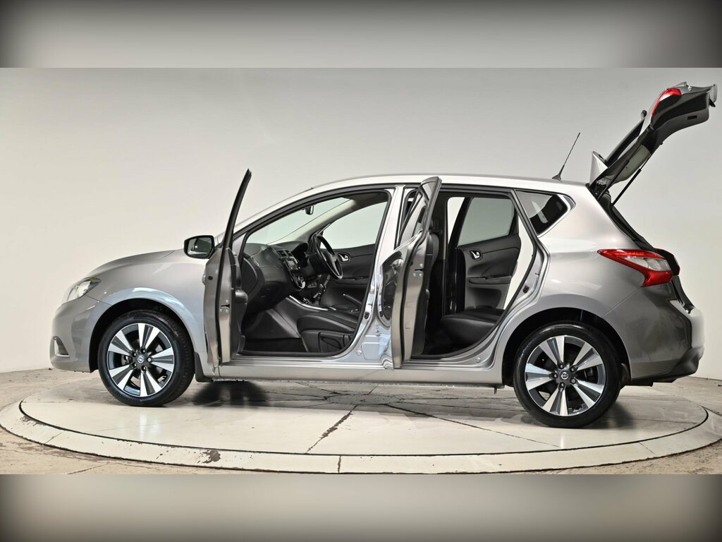 Nissan Pulsar Hatchback Grey #58
