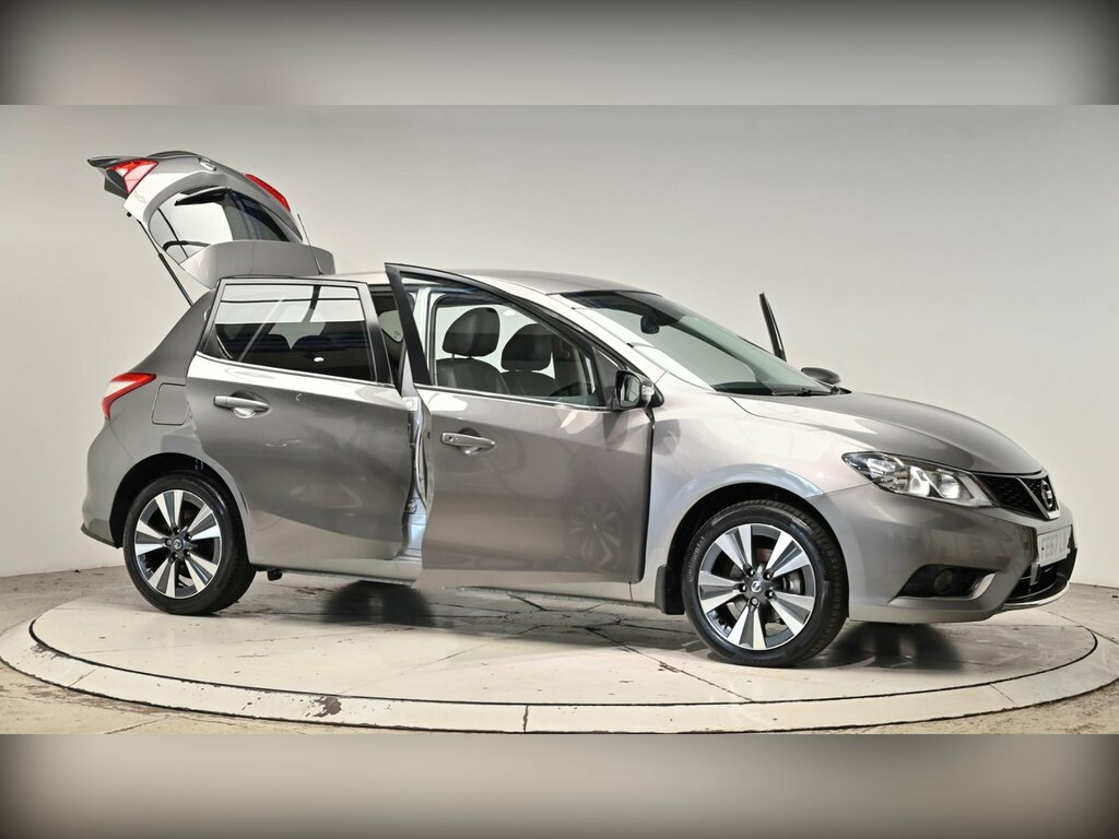 Nissan Pulsar Hatchback Grey #77