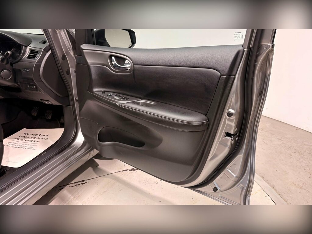 Nissan Pulsar Hatchback Grey #80