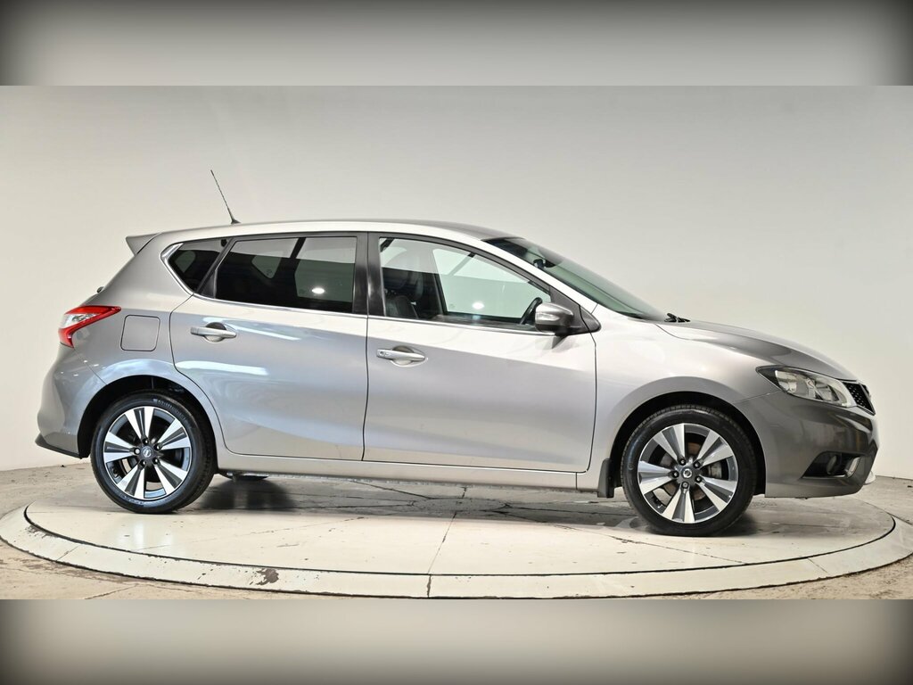 Nissan Pulsar Hatchback Grey #39
