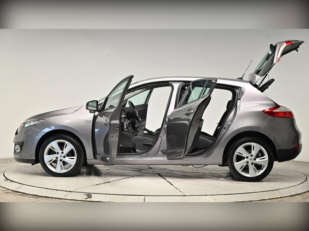 Renault Megane White #56