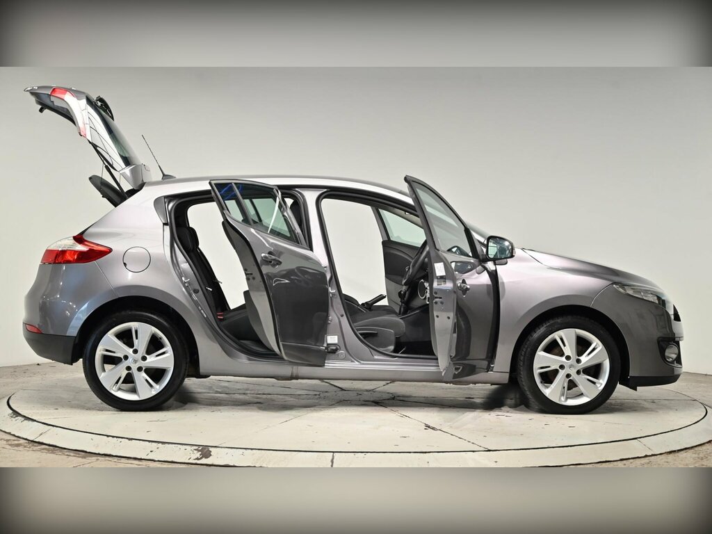 Renault Megane White #73
