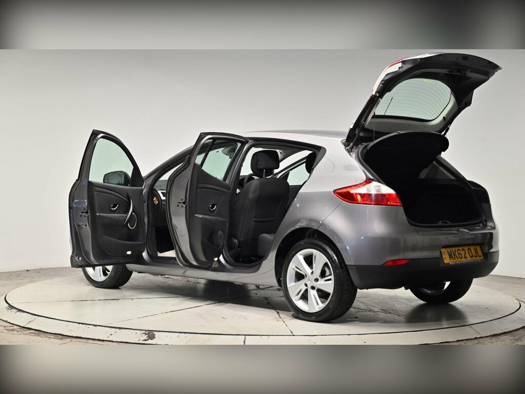 Renault Megane White #60