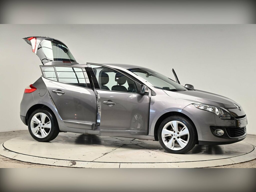 Renault Megane White #76