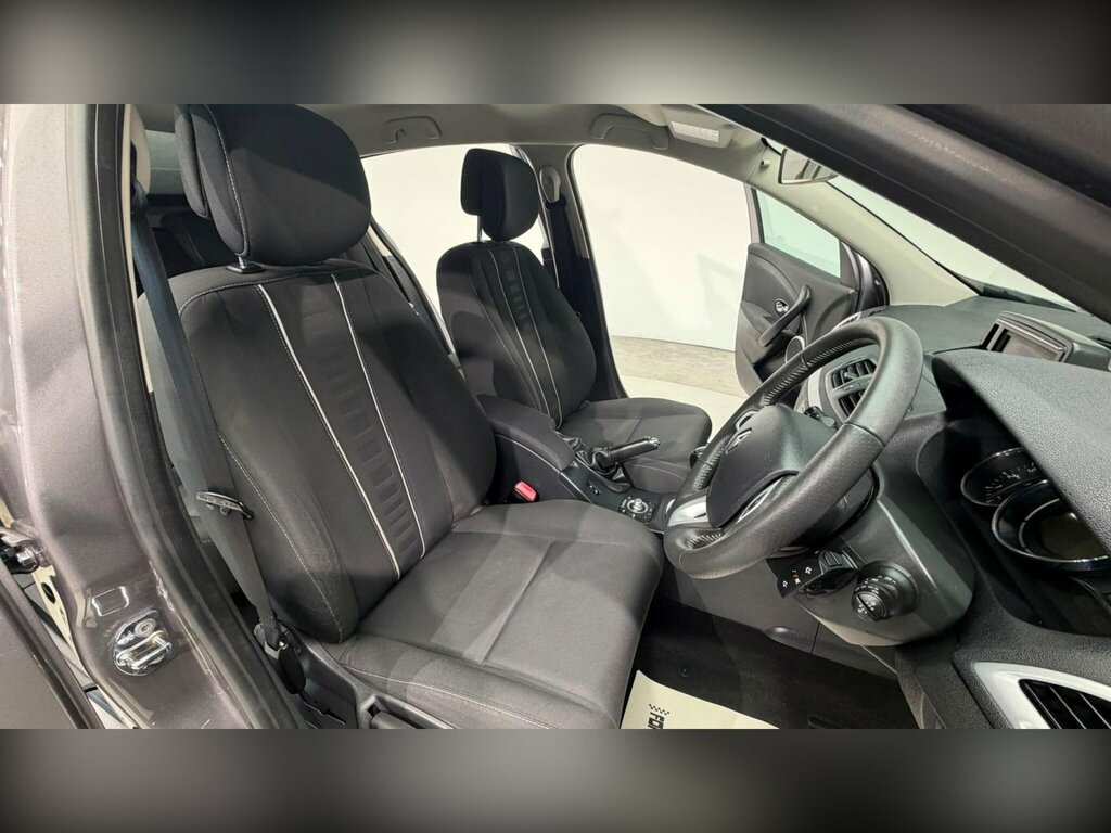 Renault Megane White #83