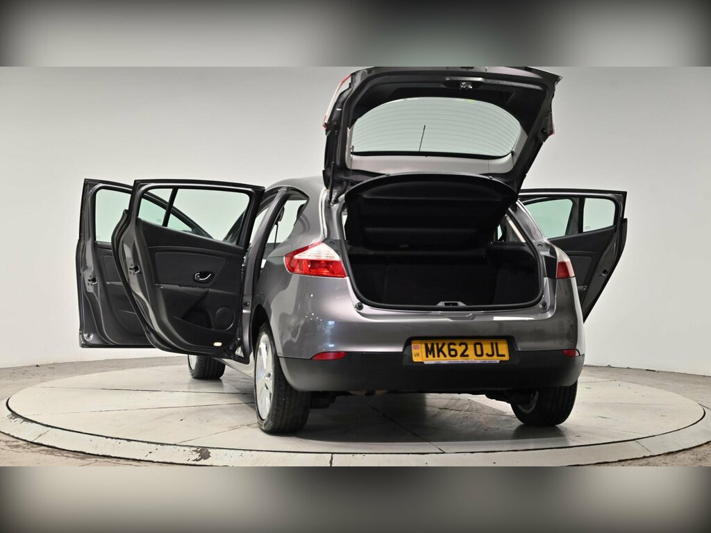 Renault Megane White #63