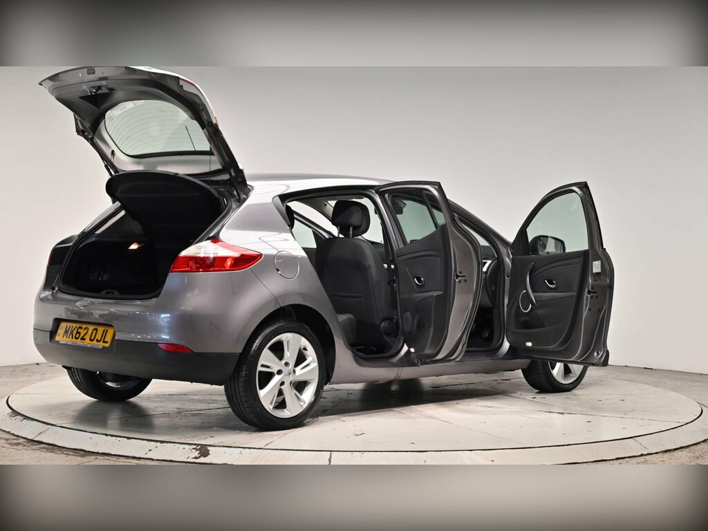 Renault Megane White #69