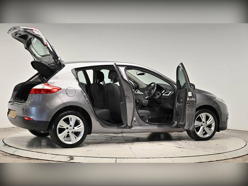 Renault Megane White #71
