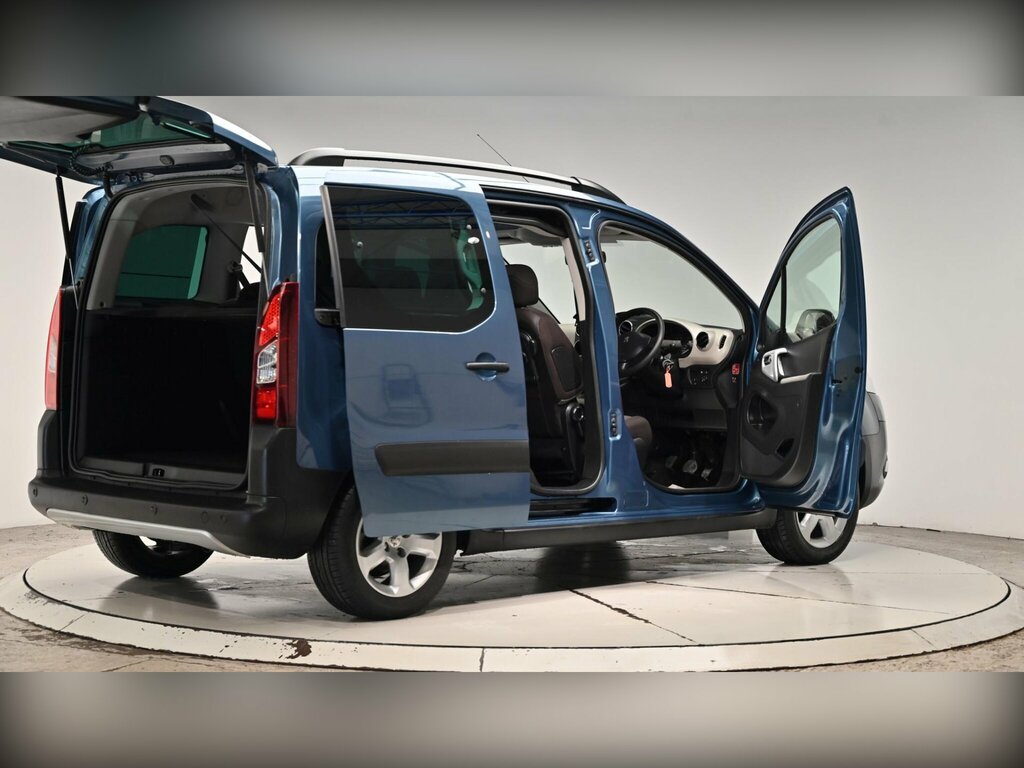 Peugeot Partner Tepee Active Black #70