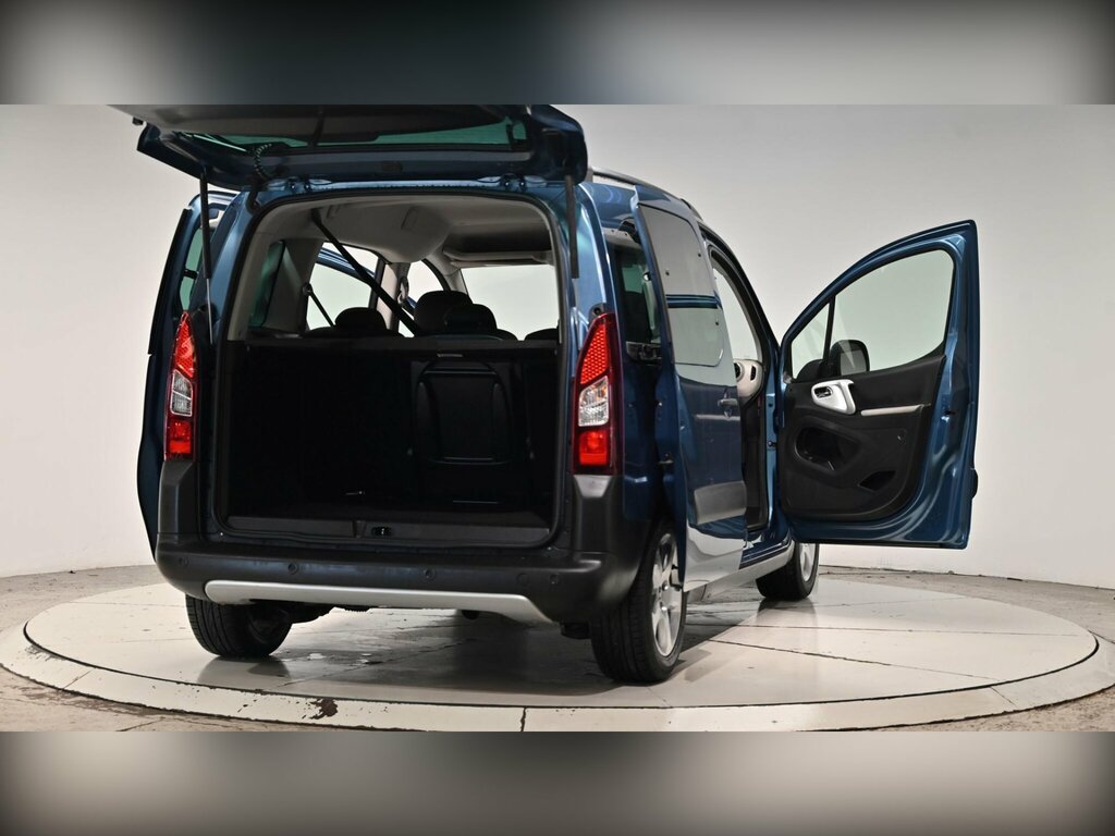 Peugeot Partner Tepee Active Black #67