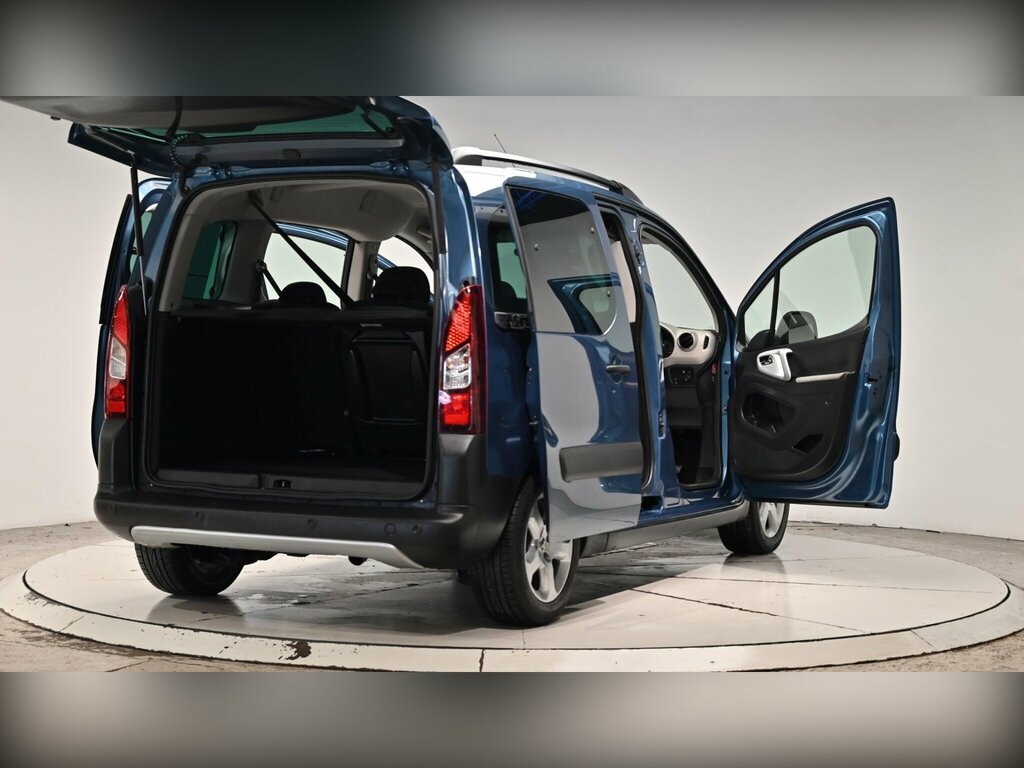 Peugeot Partner Tepee Active Black #68