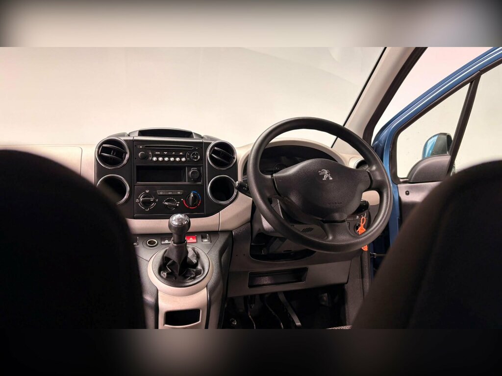 Peugeot Partner Tepee Active Black #83