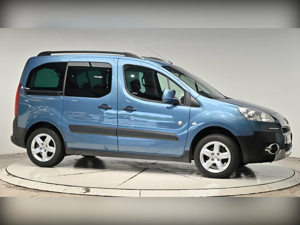 Peugeot Partner Tepee Active Black #40