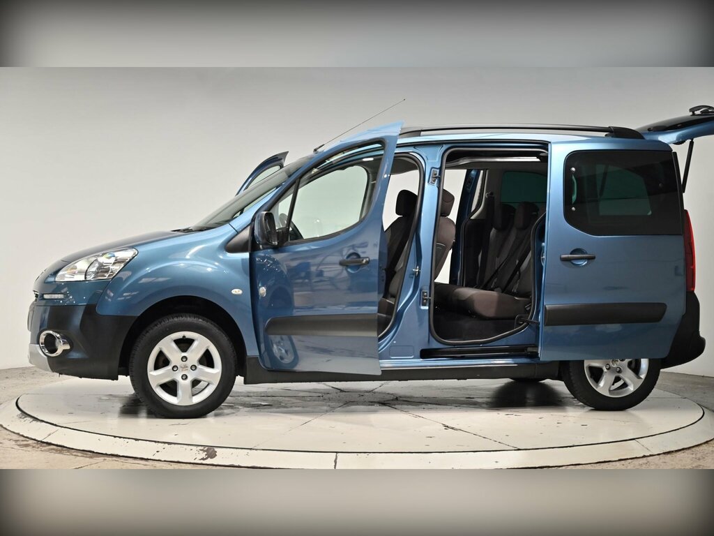 Peugeot Partner Tepee Active Black #55