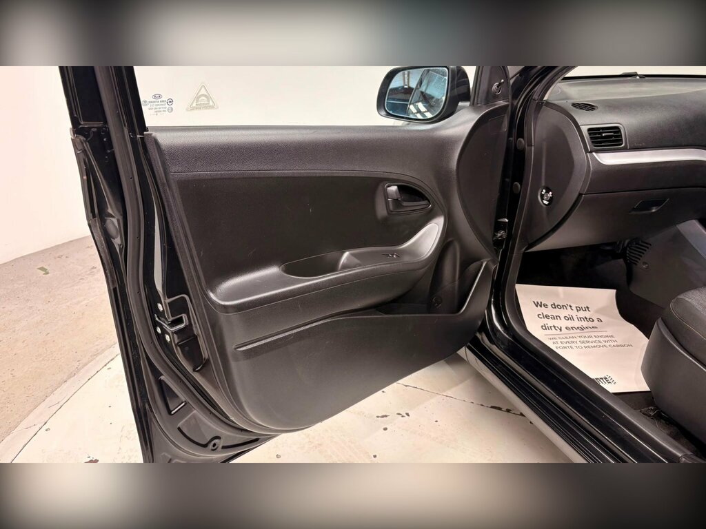 Kia Picanto 1.0 2 Red #84