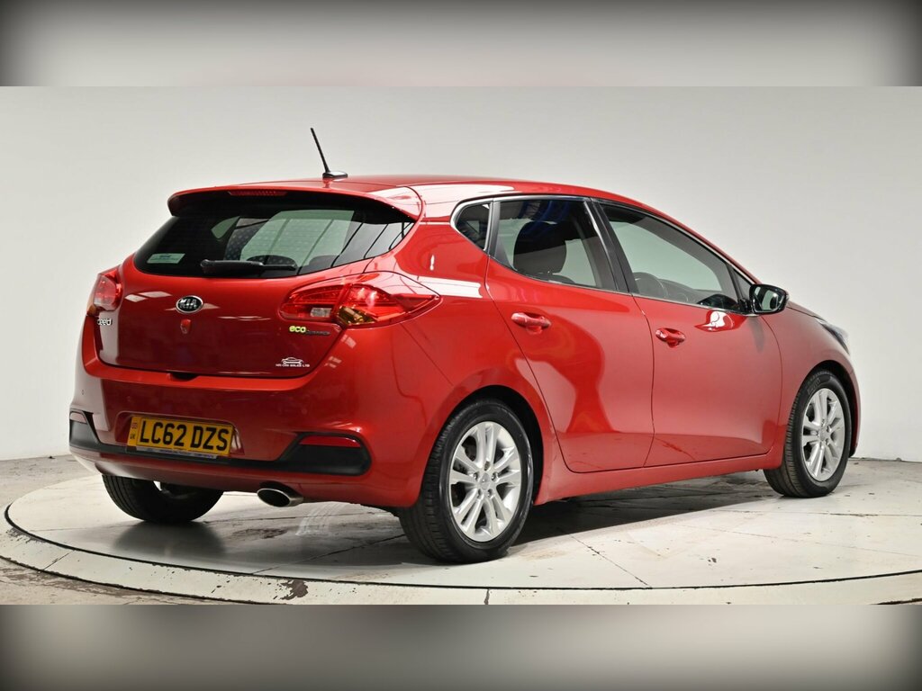 Kia Ceed 1.6 Crdi Ecodynamics 3 Euro 5 Ss Red #6