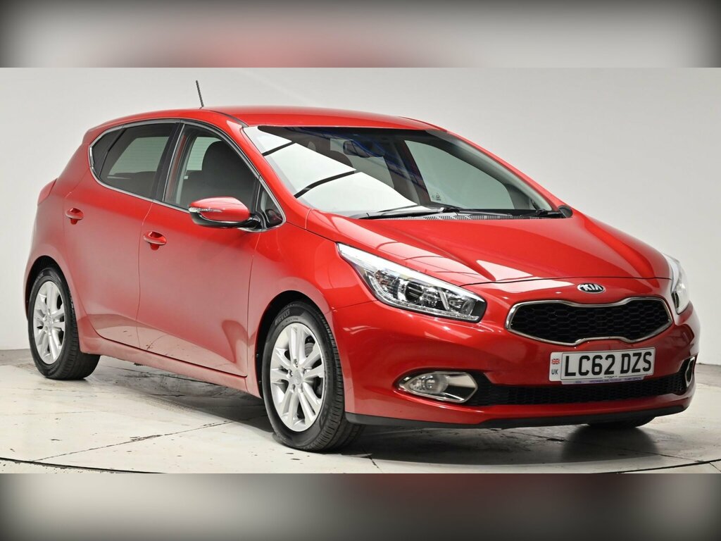 Kia Ceed 1.6 Crdi Ecodynamics 3 Euro 5 Ss Red
