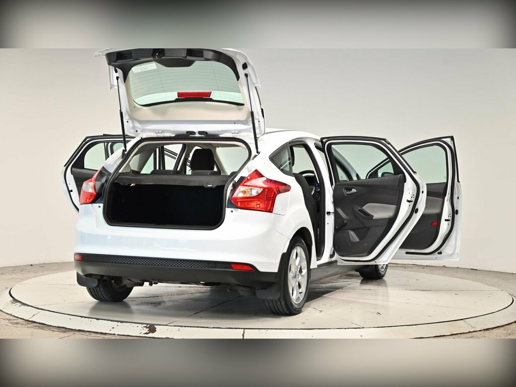Ford Focus 1.6 Tdci Titanium Euro 5 Ss White #65