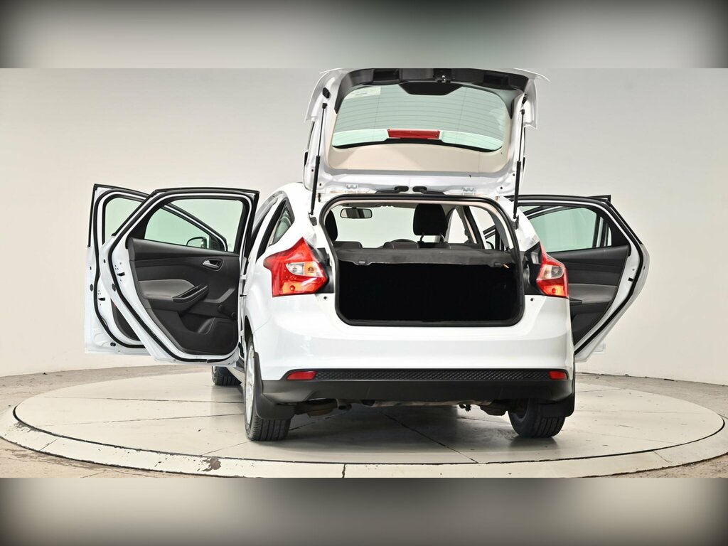 Ford Focus 1.6 Tdci Titanium Euro 5 Ss White #62
