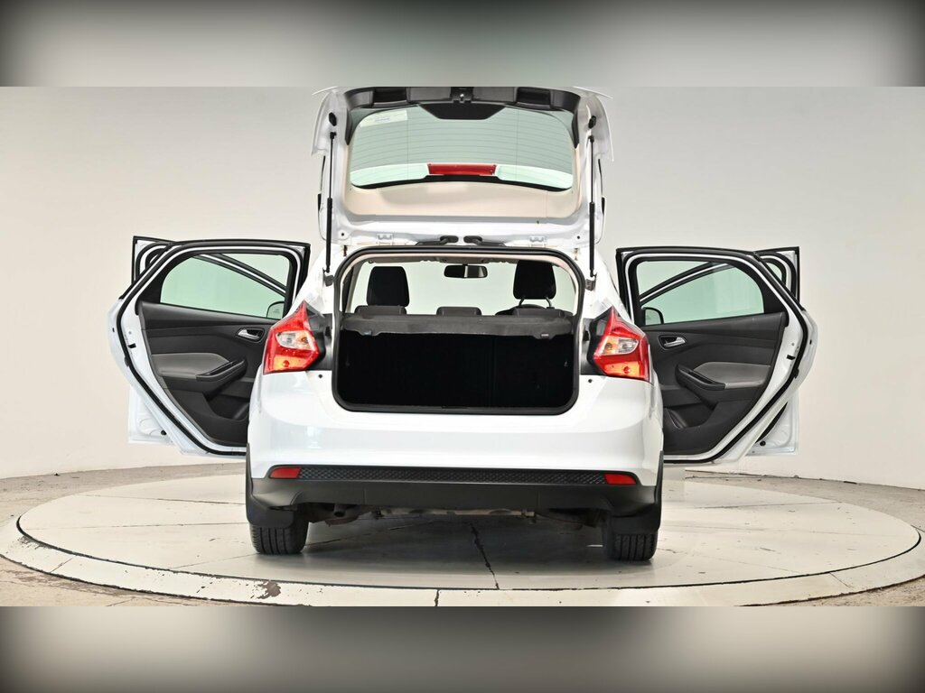 Ford Focus 1.6 Tdci Titanium Euro 5 Ss White #63