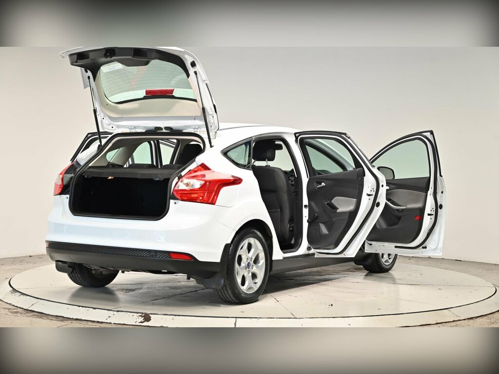 Ford Focus 1.6 Tdci Titanium Euro 5 Ss White #66