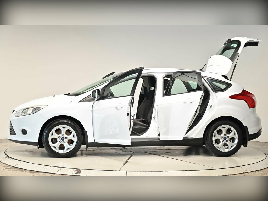 Ford Focus 1.6 Tdci Titanium Euro 5 Ss White #53