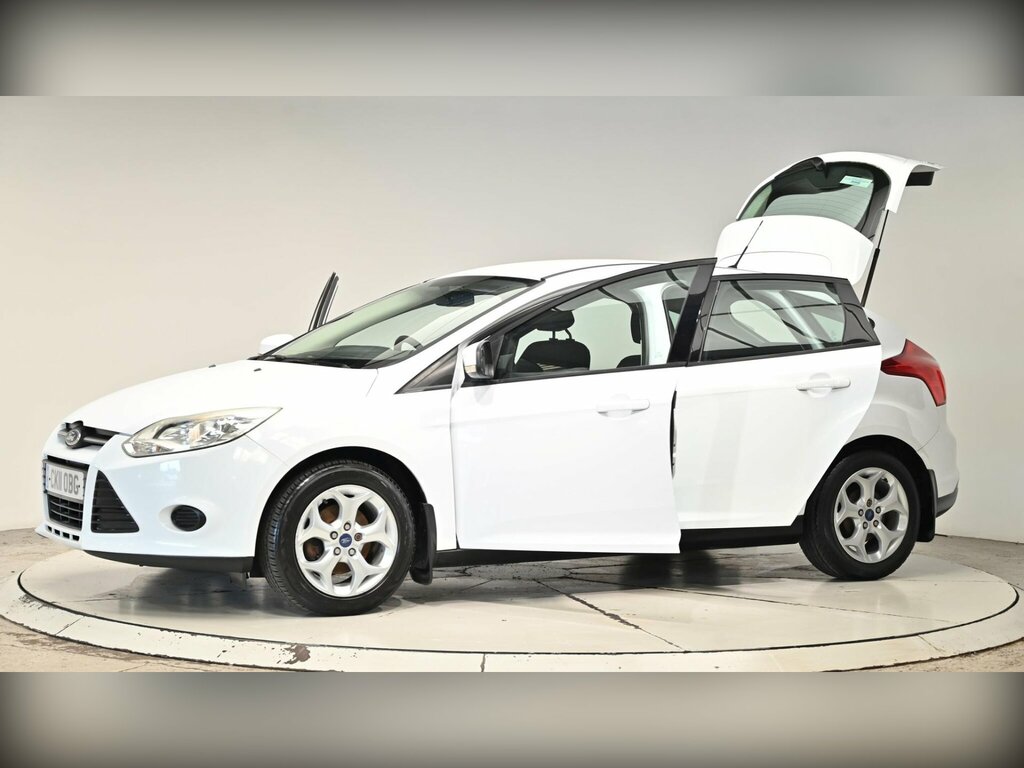 Ford Focus 1.6 Tdci Titanium Euro 5 Ss White #51