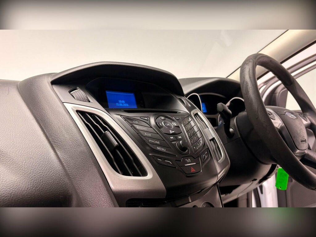 Ford Focus 1.6 Tdci Titanium Euro 5 Ss White #88
