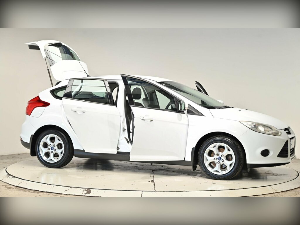 Ford Focus 1.6 Tdci Titanium Euro 5 Ss White #74
