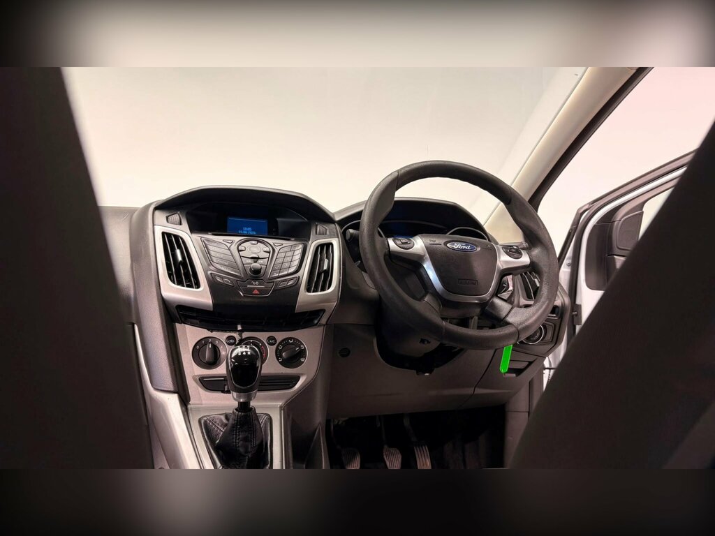 Ford Focus 1.6 Tdci Titanium Euro 5 Ss White #85