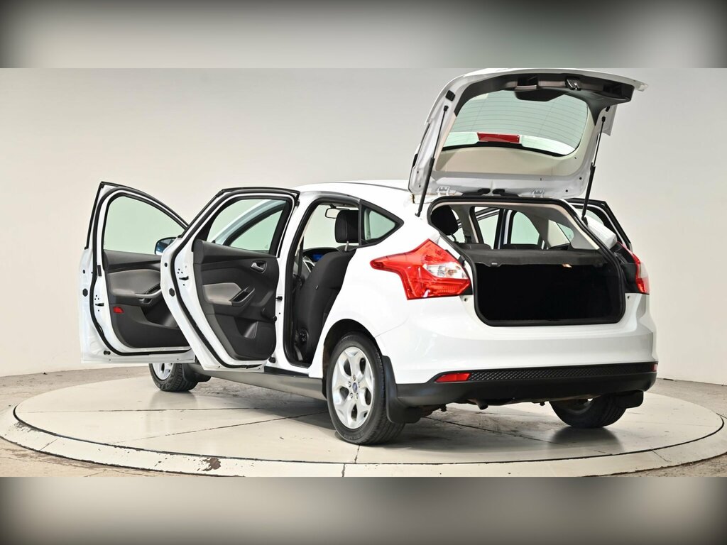 Ford Focus 1.6 Tdci Titanium Euro 5 Ss White #60