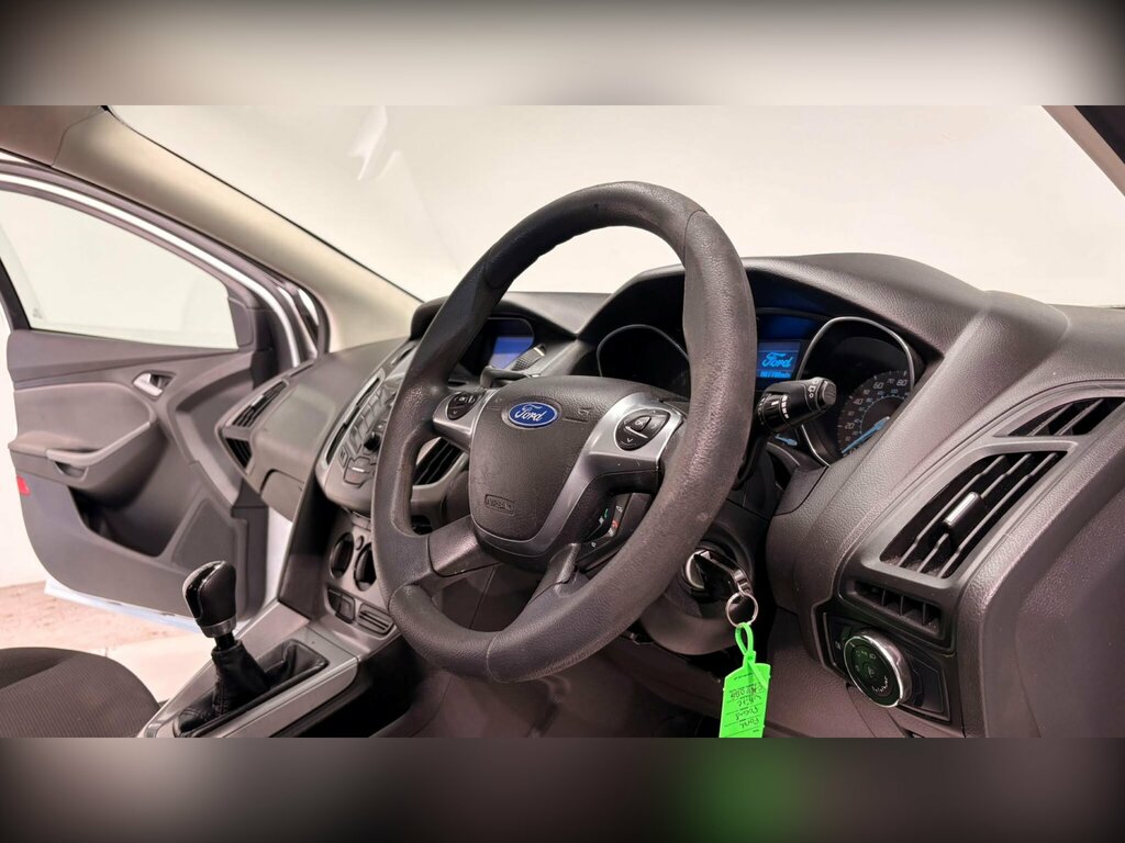 Ford Focus 1.6 Tdci Titanium Euro 5 Ss White #90