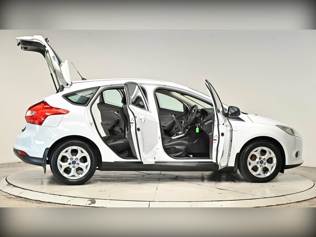 Ford Focus 1.6 Tdci Titanium Euro 5 Ss White #71