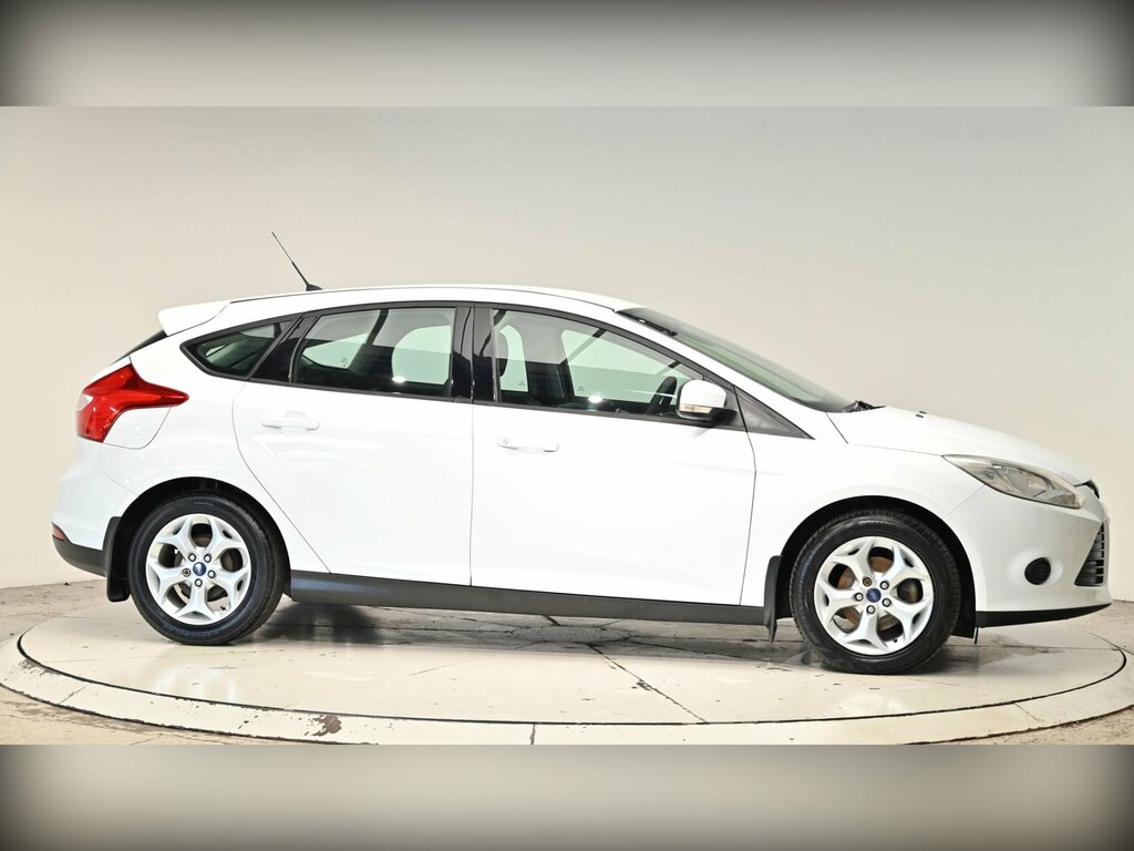 Ford Focus 1.6 Tdci Titanium Euro 5 Ss White #39